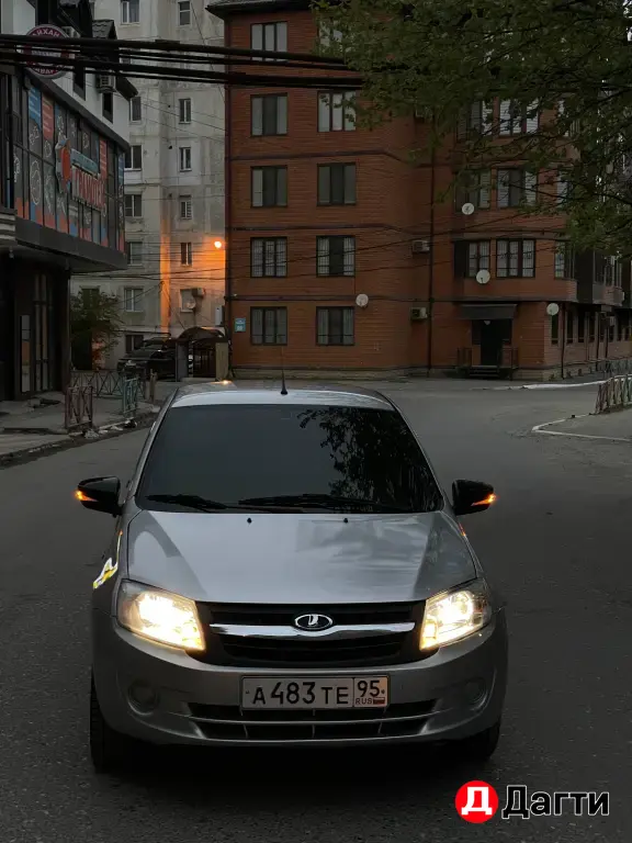 LADA (ВАЗ) Granta, 2013 года