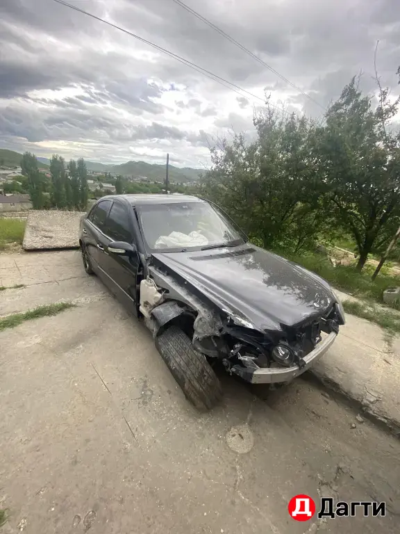 Mercedes-Benz E-Класс, 2005 года