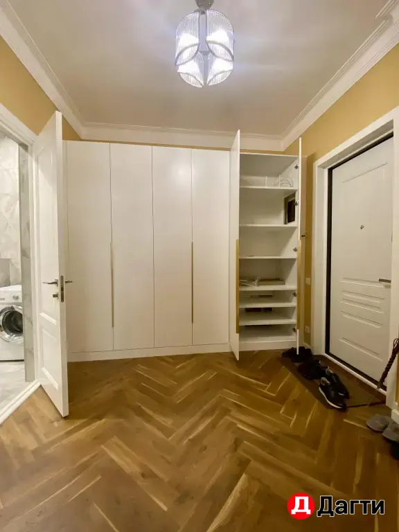 Продажа квартиры .