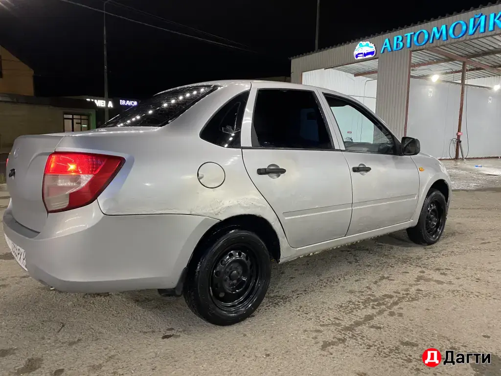 LADA (ВАЗ) Granta, 2012 года
