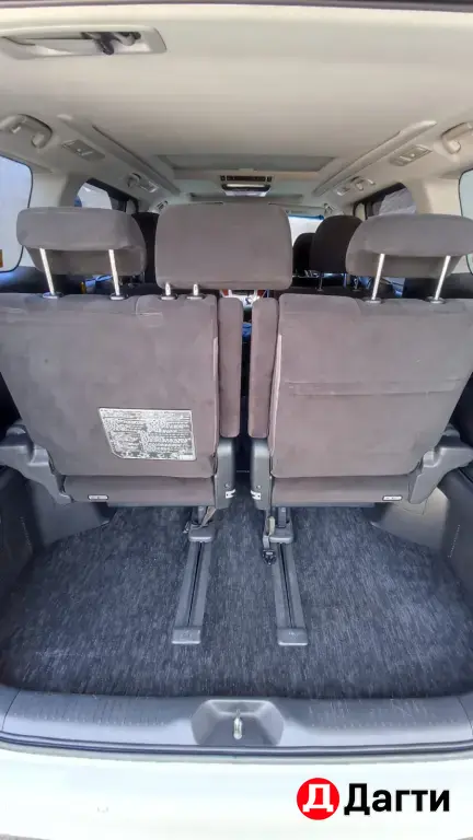 Toyota Alphard, 2010 года