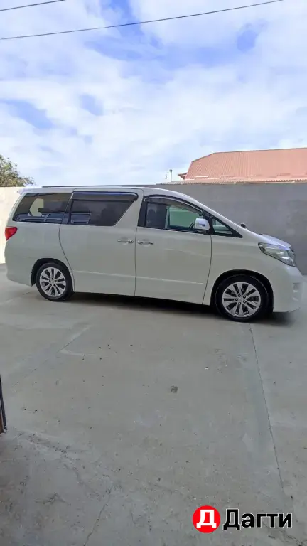 Toyota Alphard, 2010 года