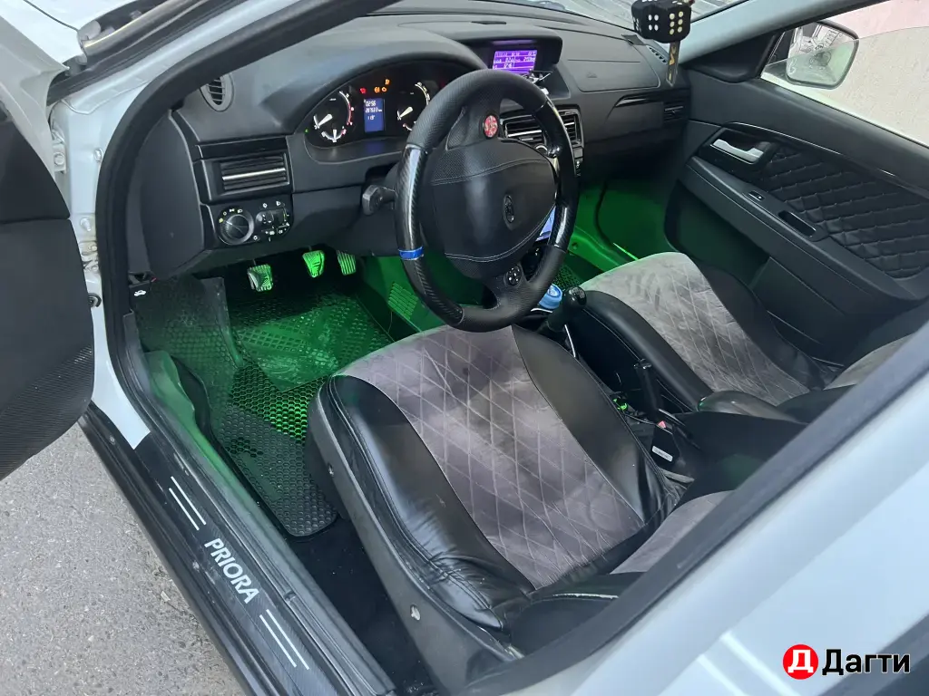 LADA (ВАЗ) Priora, 2013 года