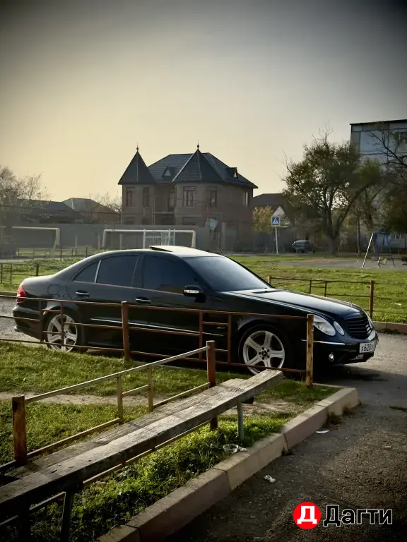 Mercedes-Benz E-Класс, 2002 года