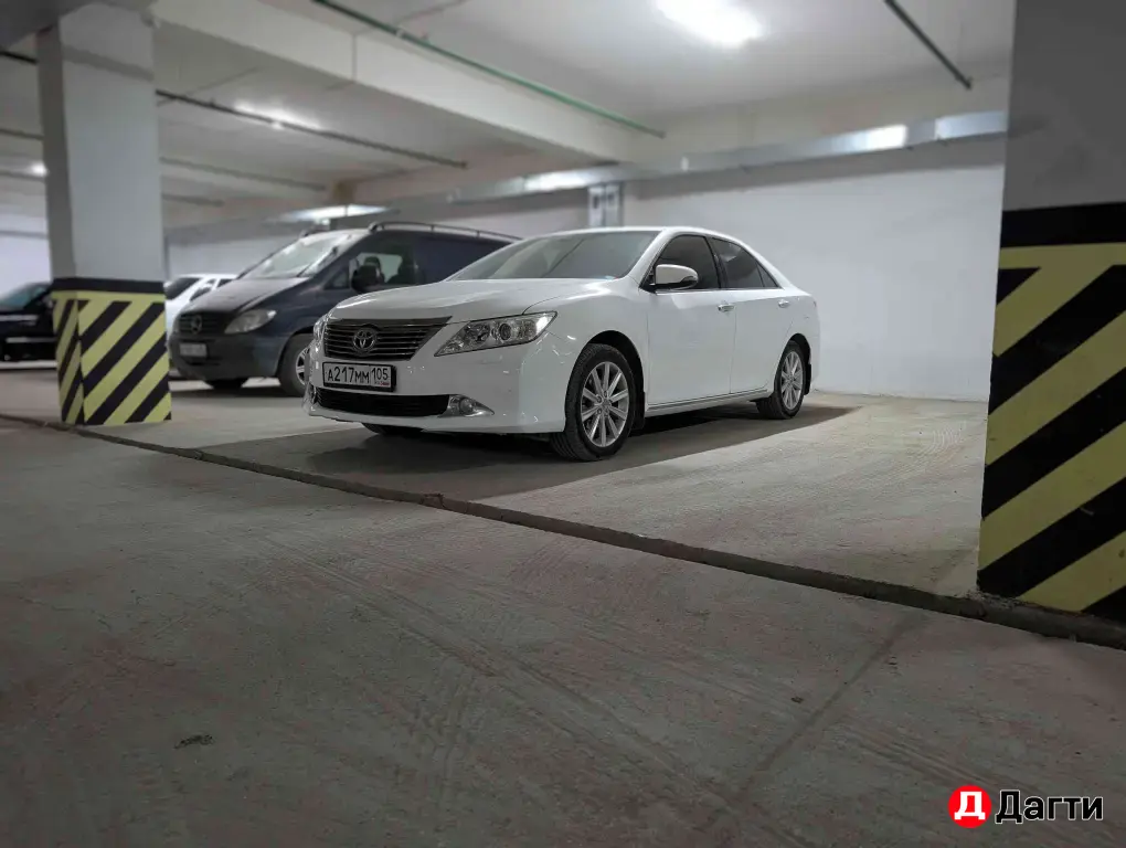Toyota Camry, 2013 года
