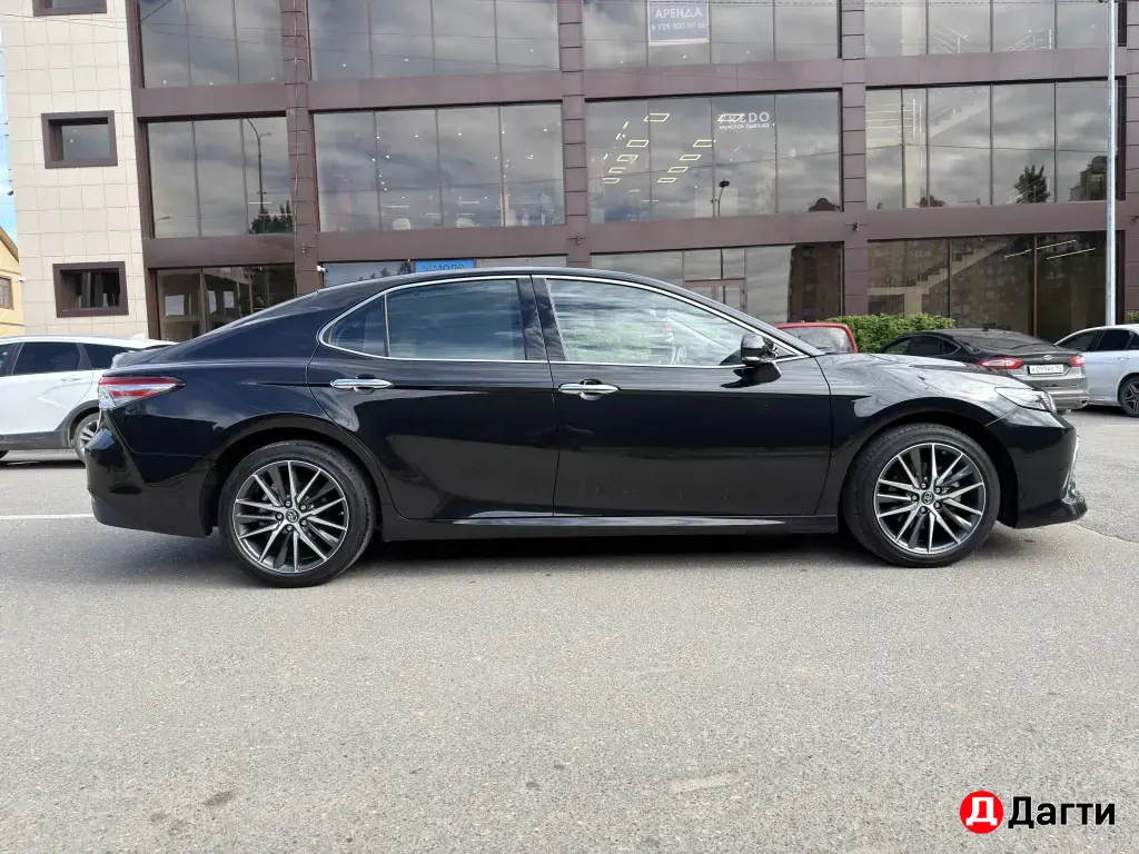 Toyota Camry, 2023 года