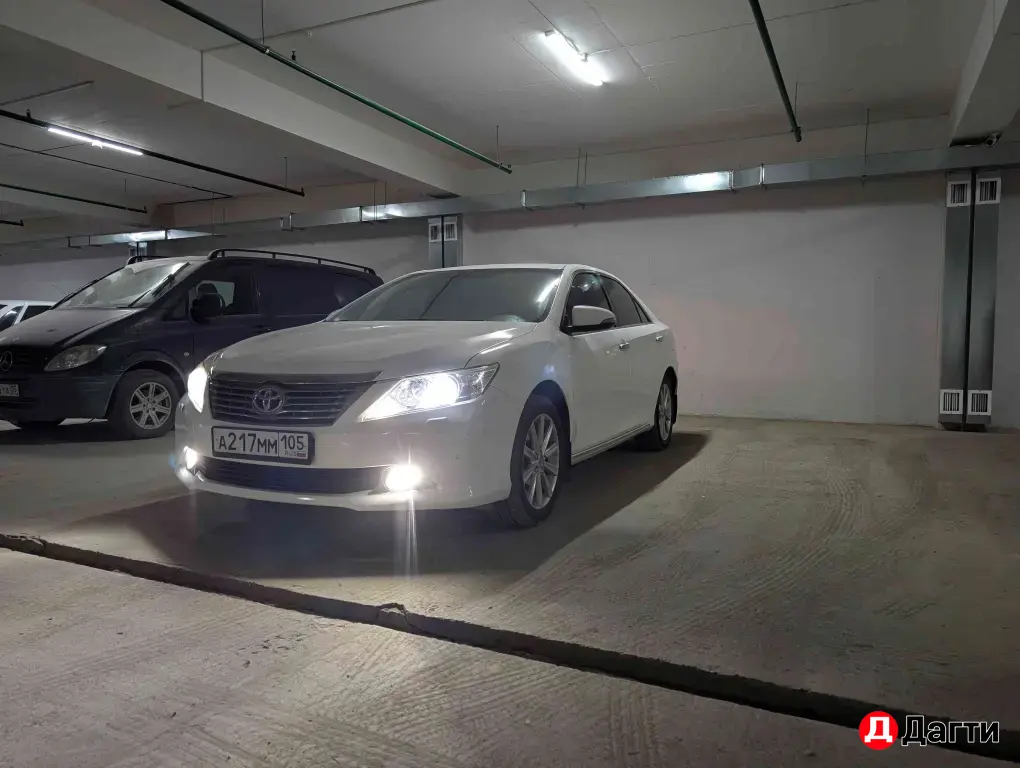 Toyota Camry, 2013 года