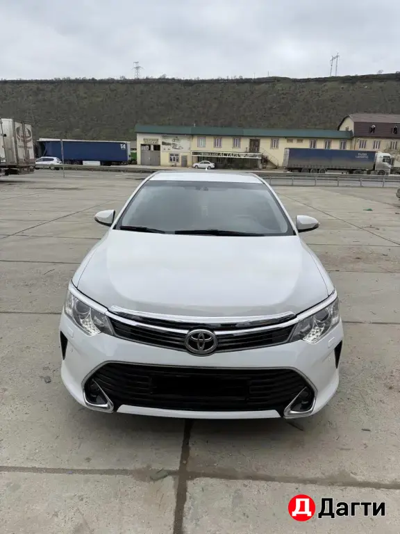 Toyota Camry, 2017 года