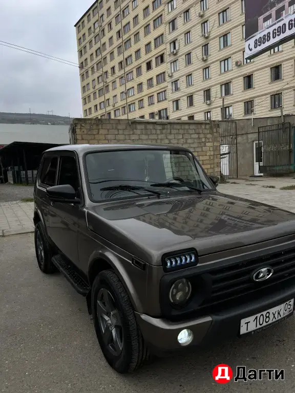 LADA (ВАЗ) Niva, 2015 года