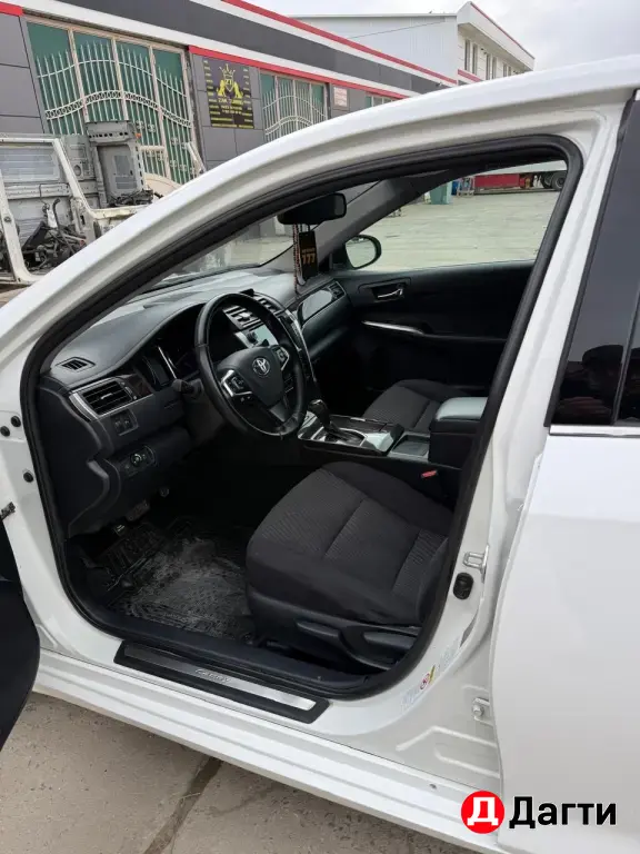 Toyota Camry, 2017 года