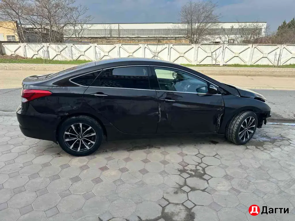 Hyundai i40, 2015 года