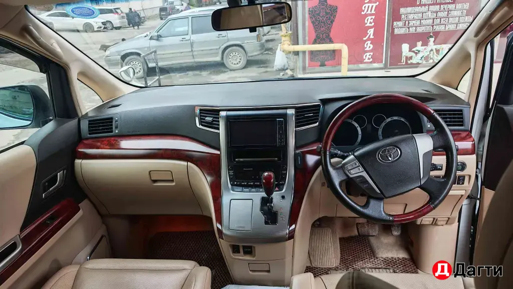 Toyota Vellfire, 2011 года