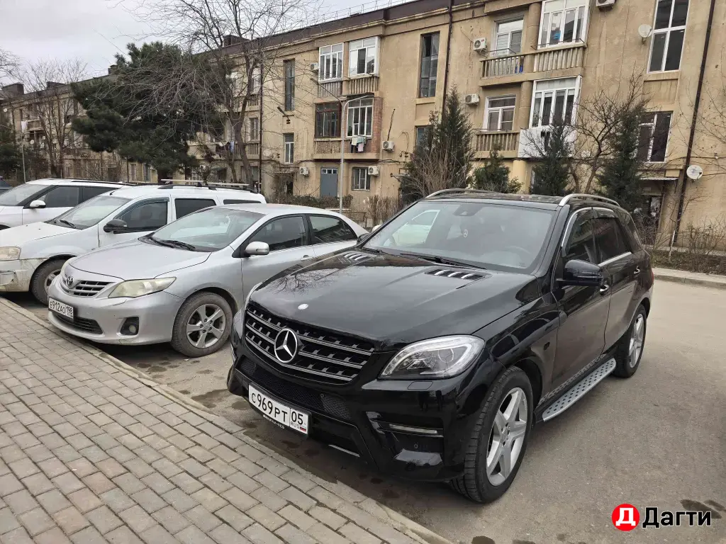 Mercedes-Benz M-Класс, 2012 года