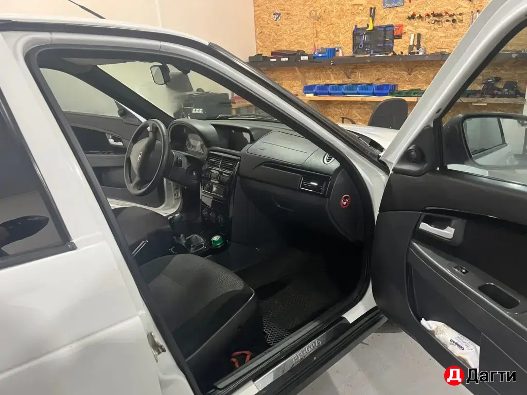 LADA (ВАЗ) Priora, 2015 года