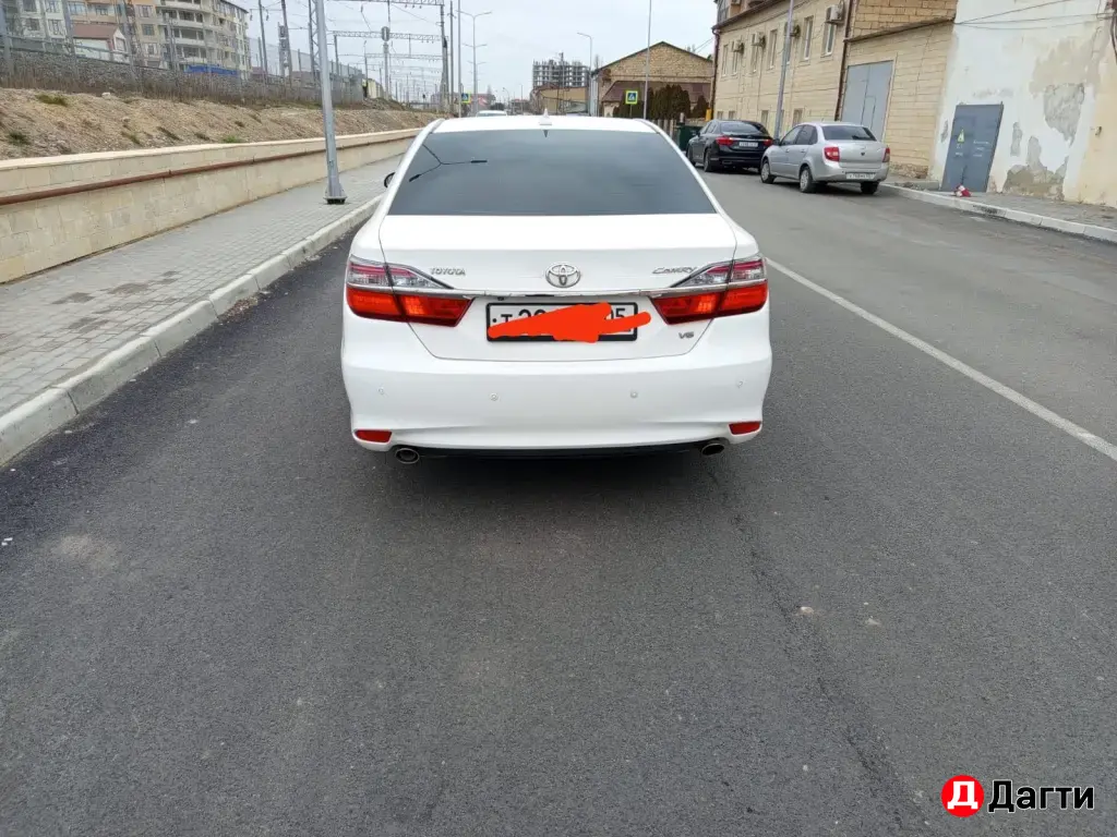 Toyota Camry, 2015 года