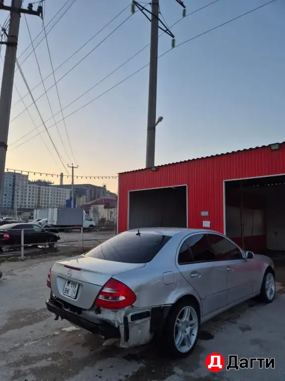 Mercedes-Benz E-Класс, 2002 года