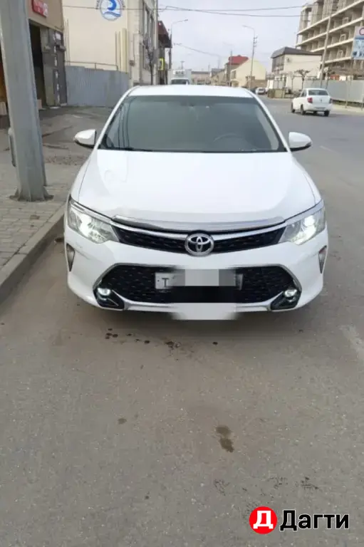 Toyota Camry, 2015 года