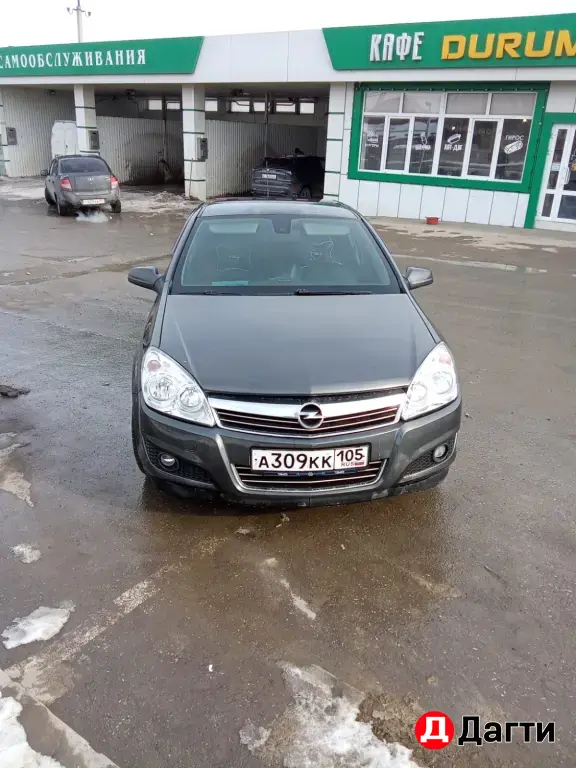 Opel Astra, 2012 года
