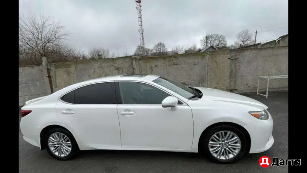 Lexus ES, 2013 года