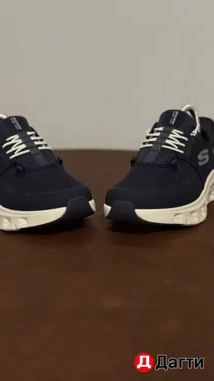 Skechers pro