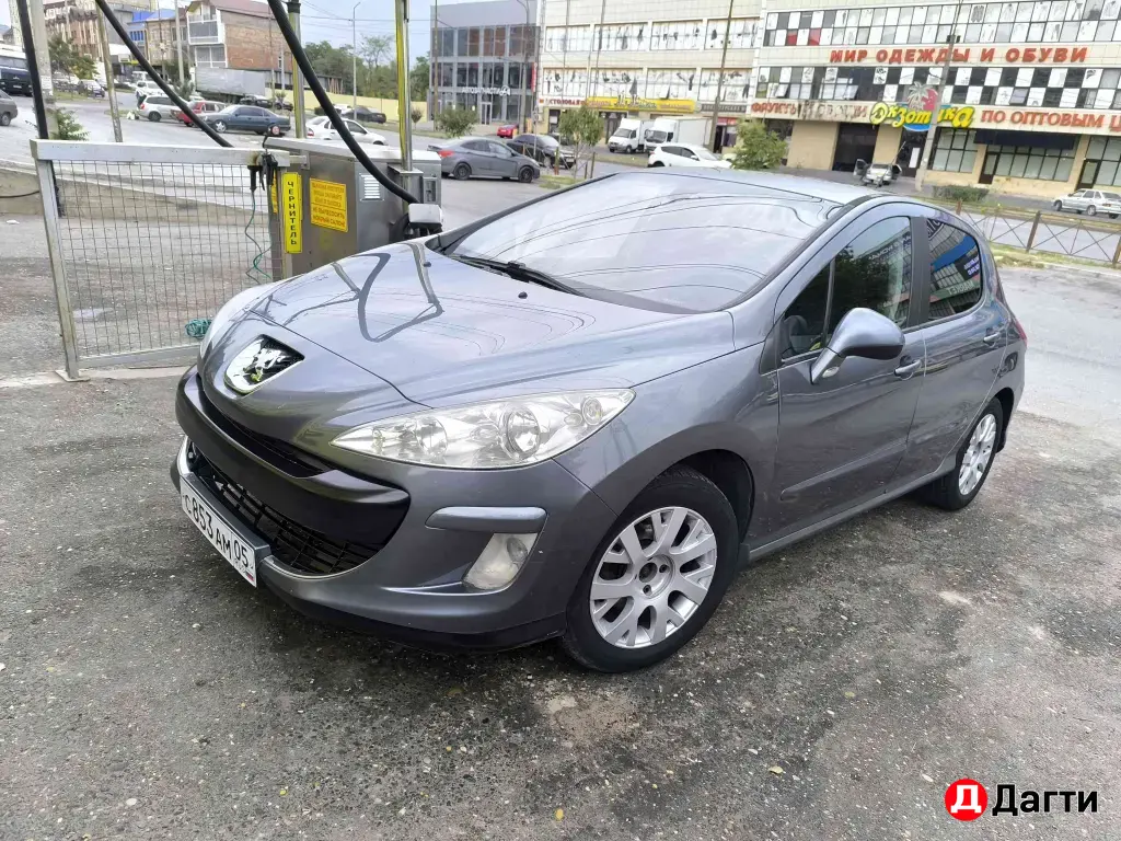 Peugeot 308, 2008 года