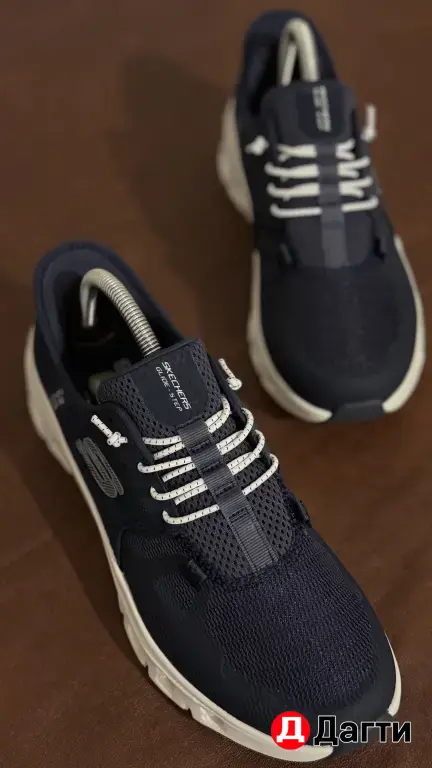 Skechers pro