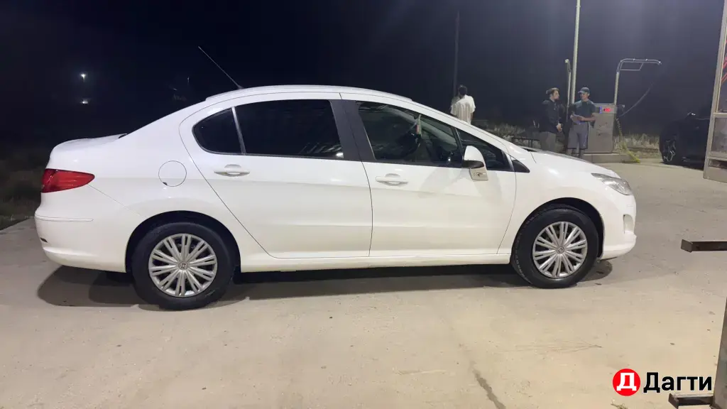 Peugeot 408, 2012 года