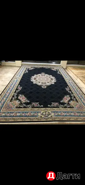 Иранский ковер размером 4 на 8 метров
