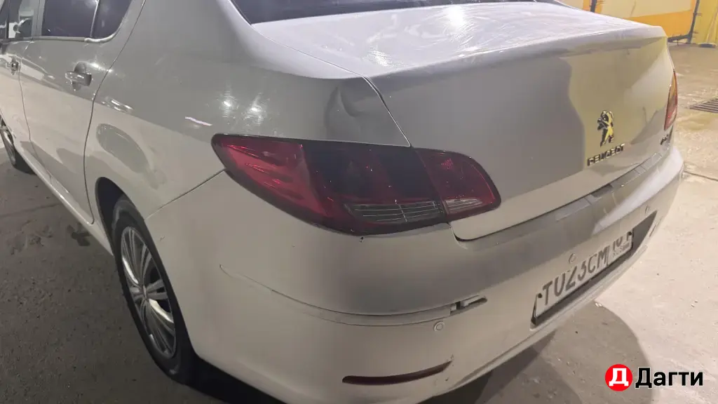 Peugeot 408, 2012 года