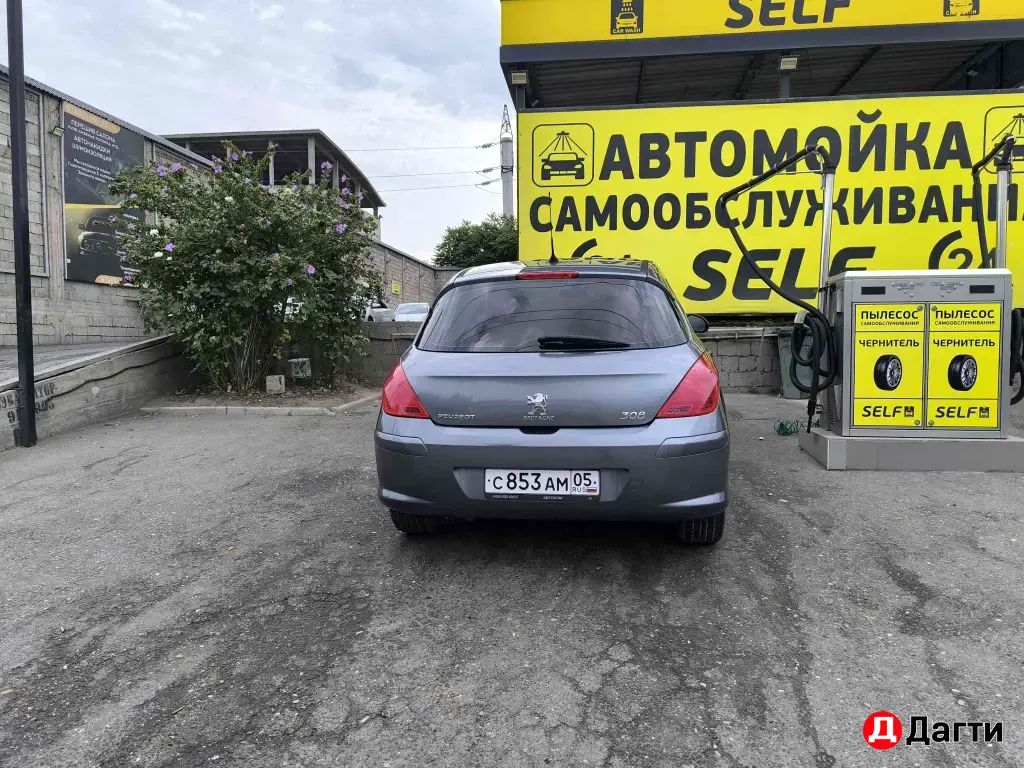 Peugeot 308, 2008 года