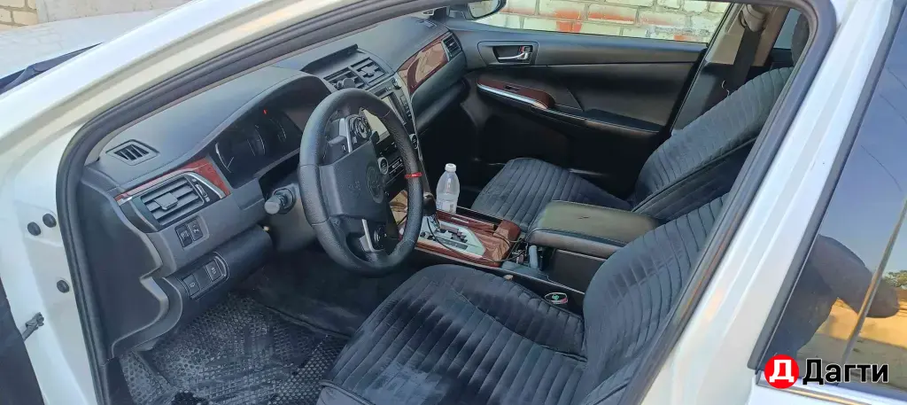 Toyota Camry, 2014 года