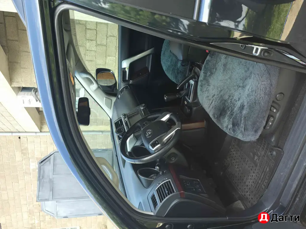 Toyota Land Cruiser Prado, 2016 года