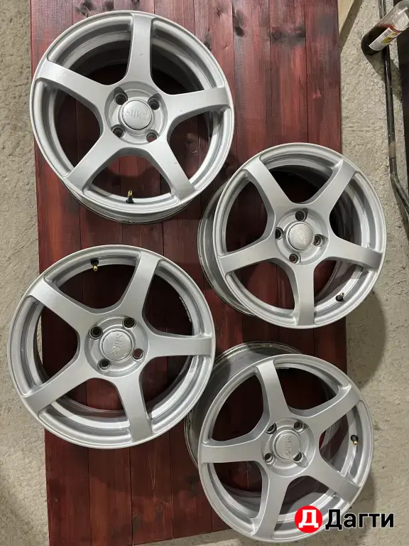 диски r15 4-100