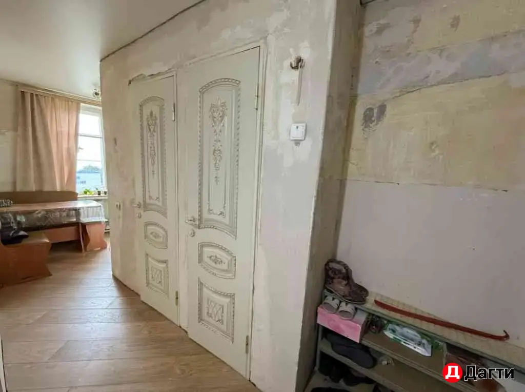 Каспийск Халилова 20 продается 4х квартира