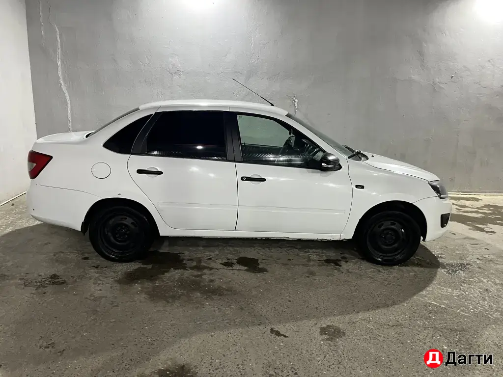 LADA (ВАЗ) Granta, 2017 года