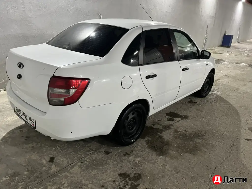 LADA (ВАЗ) Granta, 2017 года