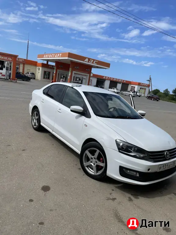 Volkswagen Polo, 2015 года
