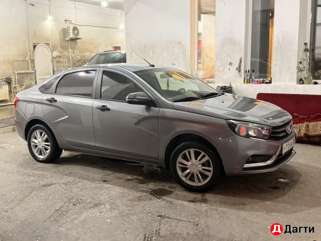 LADA (ВАЗ) Vesta, 2017 года