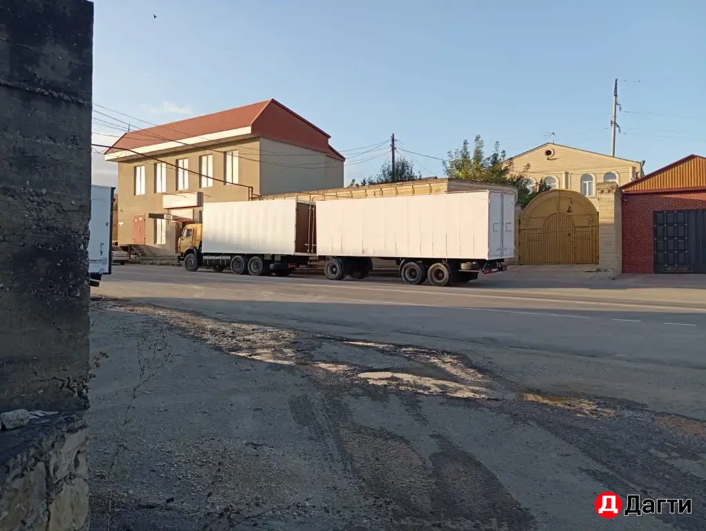 КАМАЗ и прицеп