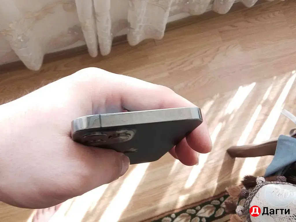 12 про айфон.