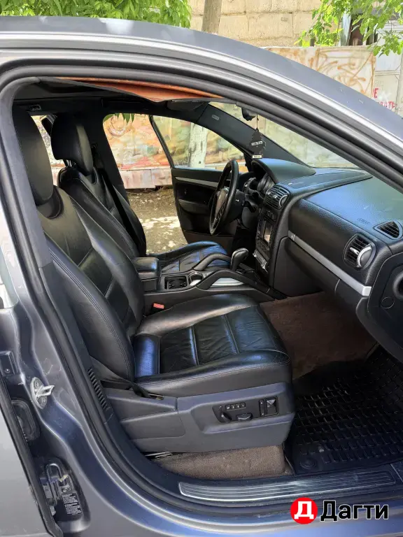 Porsche Cayenne, 2003 года