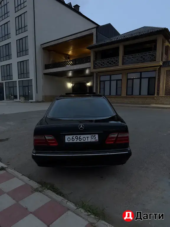 Mercedes-Benz E-Класс, 2001 года