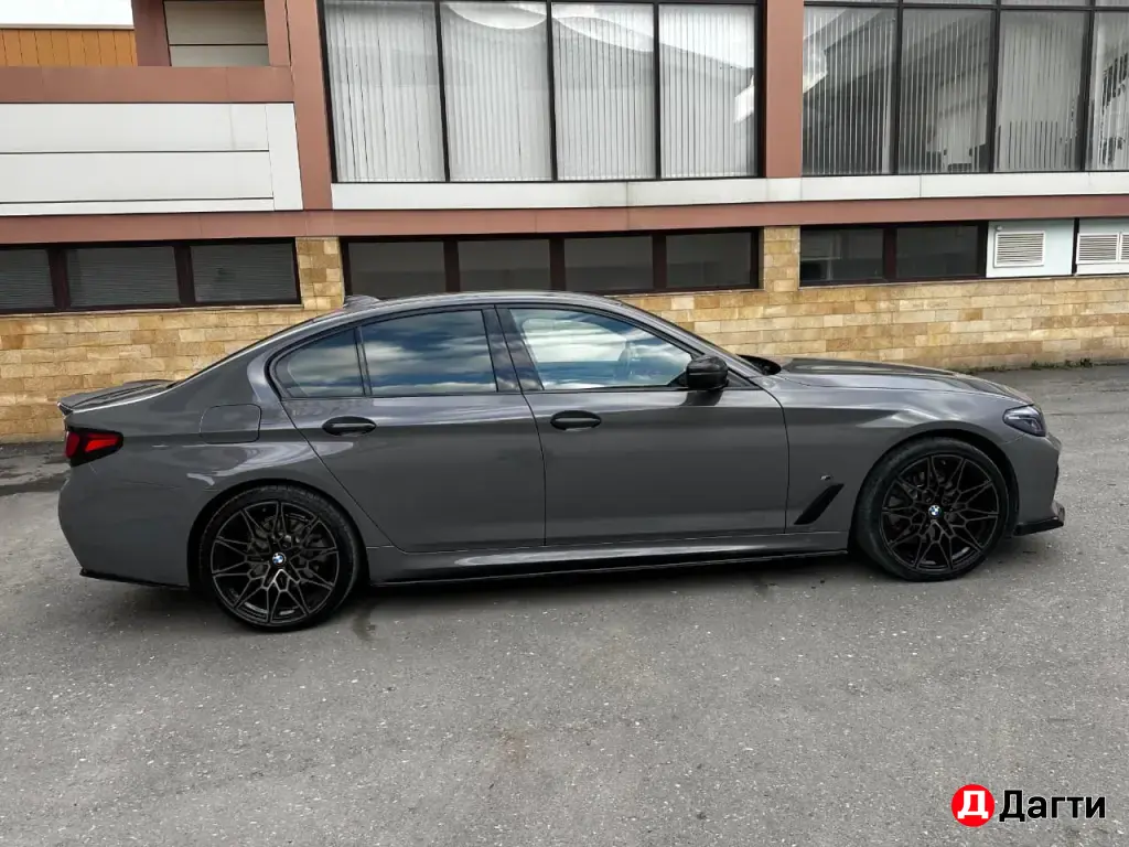BMW 5 серии, 2020 года