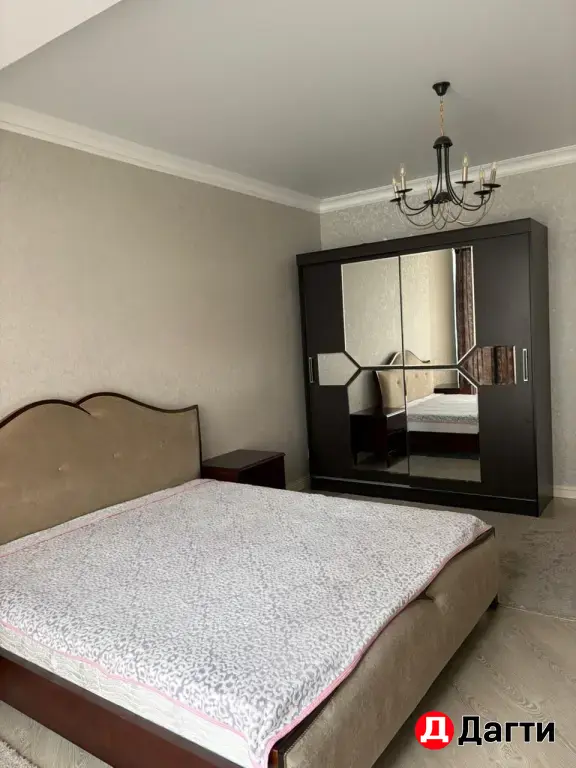 2-к квартира, 84м², 4/13 эт.