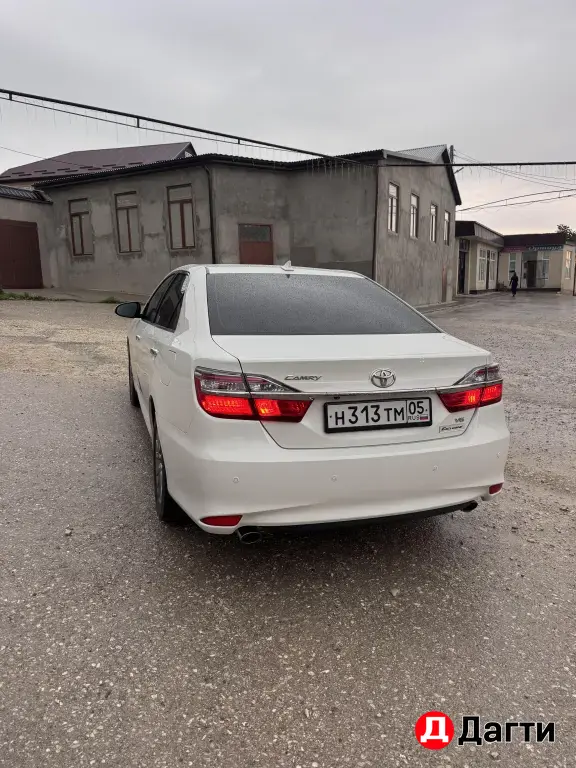 Toyota Camry, 2017 года