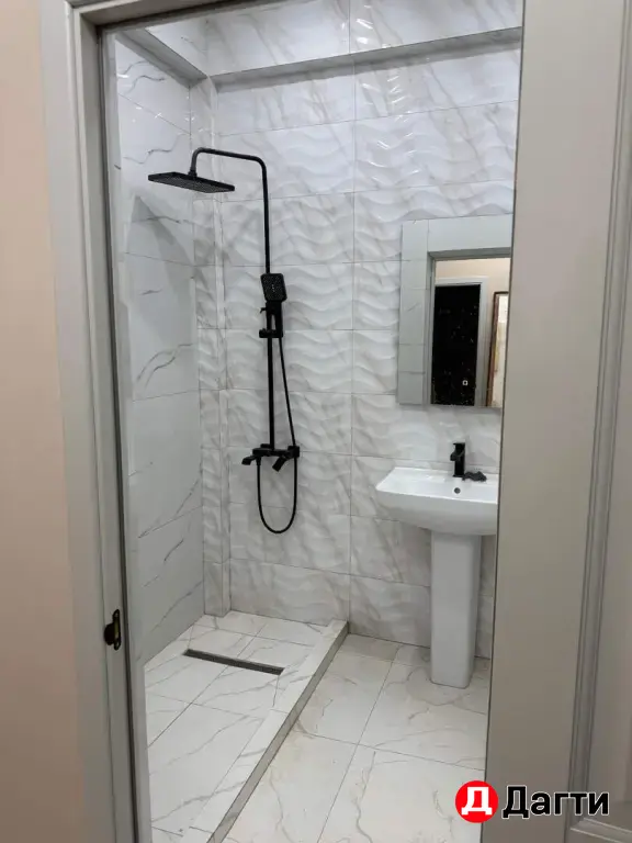 Продается квартира 2км 80м2