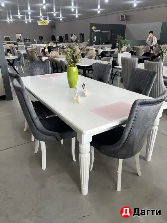 Beneflt.mebel