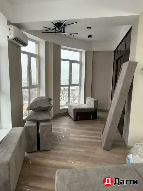 Продается квартира 2км 80м2