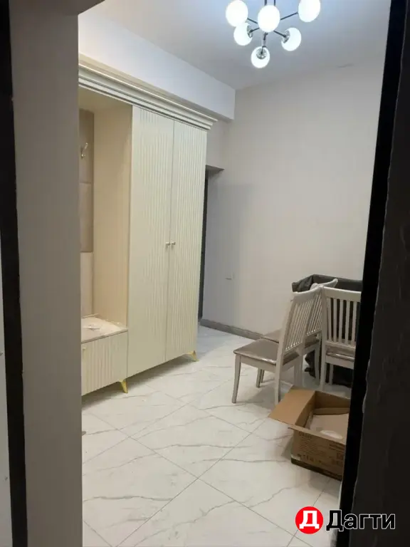 Продается квартира 2км 80м2