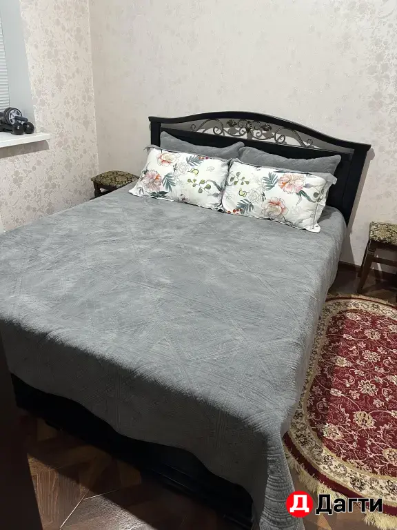 Продается кровать с матрасом